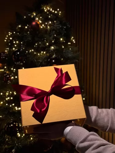 Golden Universe Cosmetics | Premium